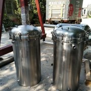 不銹鋼袋式過濾器安裝現場圖